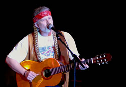 Willie Nelson impersonator